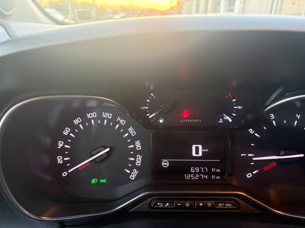 Citroen C3 Aircross BlueHDi 100 Shine (12)