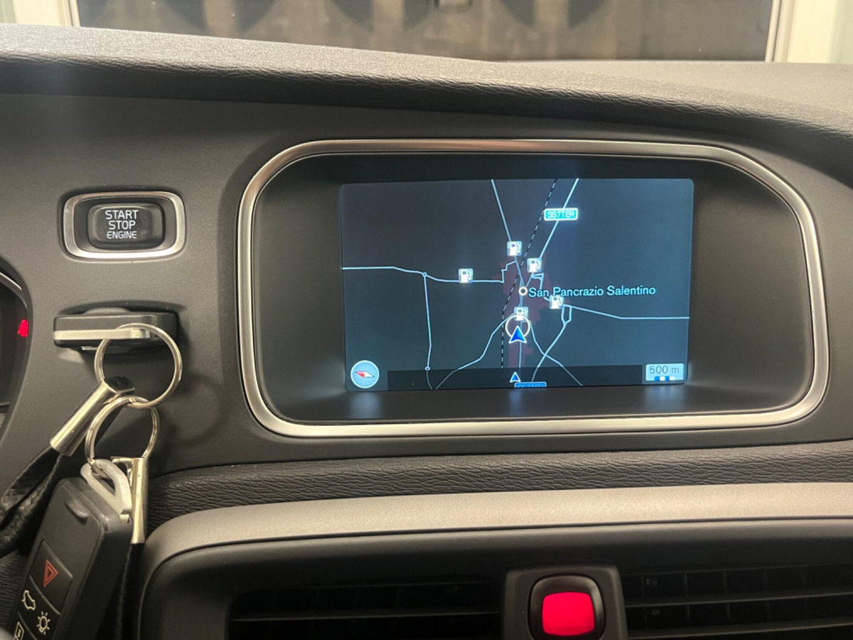 Volvo V40 D2 1.6 Momentum (12)