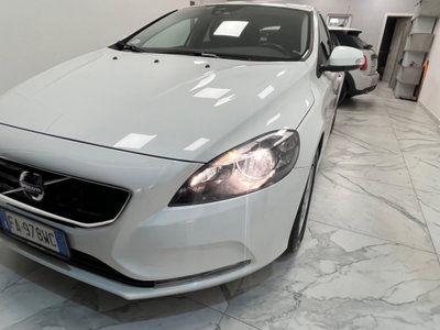 Volvo V40 D2 1.6 Momentum (19)