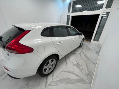 Volvo V40 D2 1.6 Momentum (4)