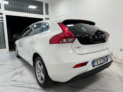 Volvo V40 D2 1.6 Momentum (6)