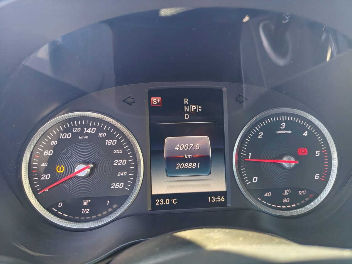 Mercedes-Benz Classe C Station Wagon 200 d Auto Executive (12)