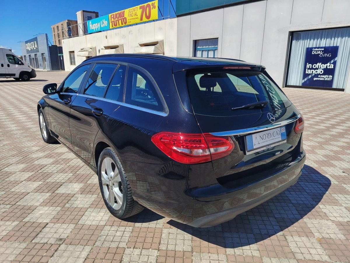 Mercedes-Benz Classe C Station Wagon 200 d Auto Executive (14)
