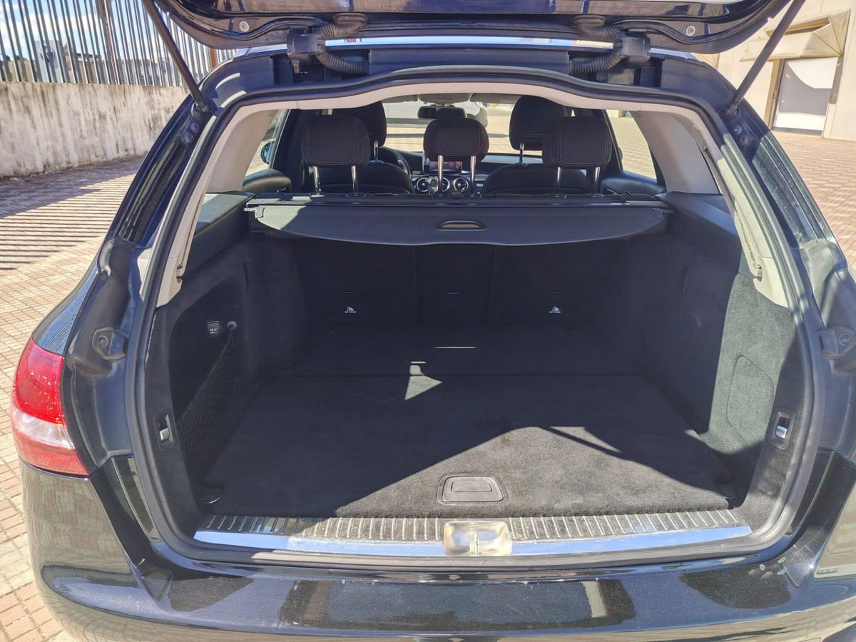 Mercedes-Benz Classe C Station Wagon 200 d Auto Executive (9)