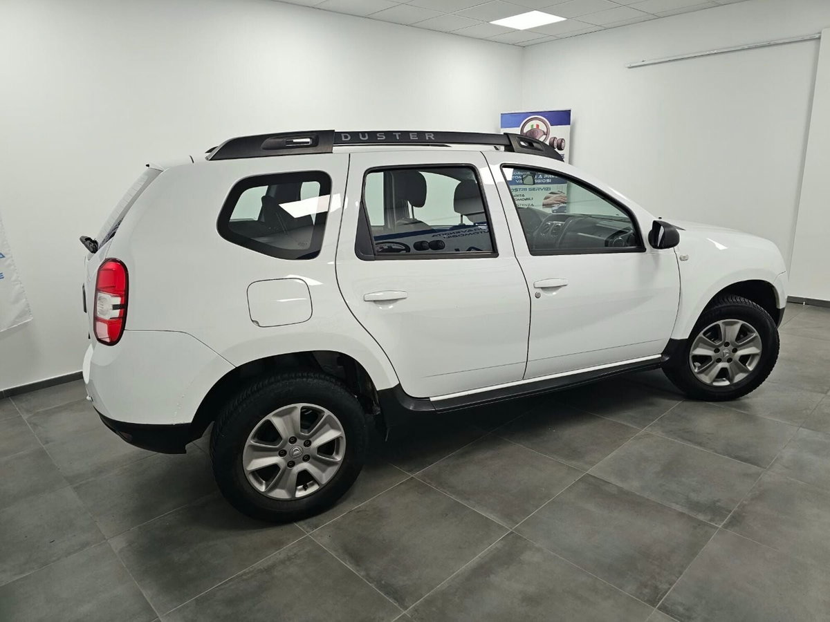 Dacia Duster 1.5 dCi 110CV Start&Stop 4x2 Lauréate (4)