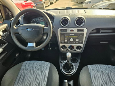Ford Fusion UAV 1.4 16V 5p. Bz.- GPL (7)