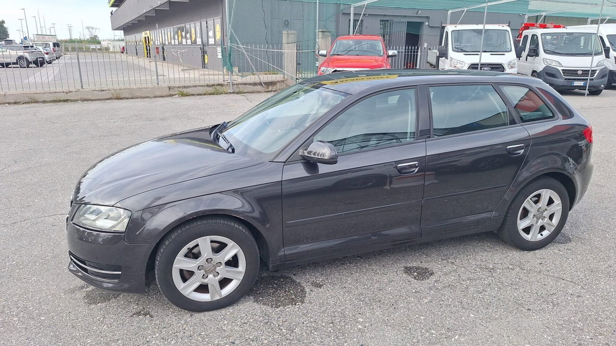 Audi A3 Sportback 2.0 TDI F.AP. Attraction (4)