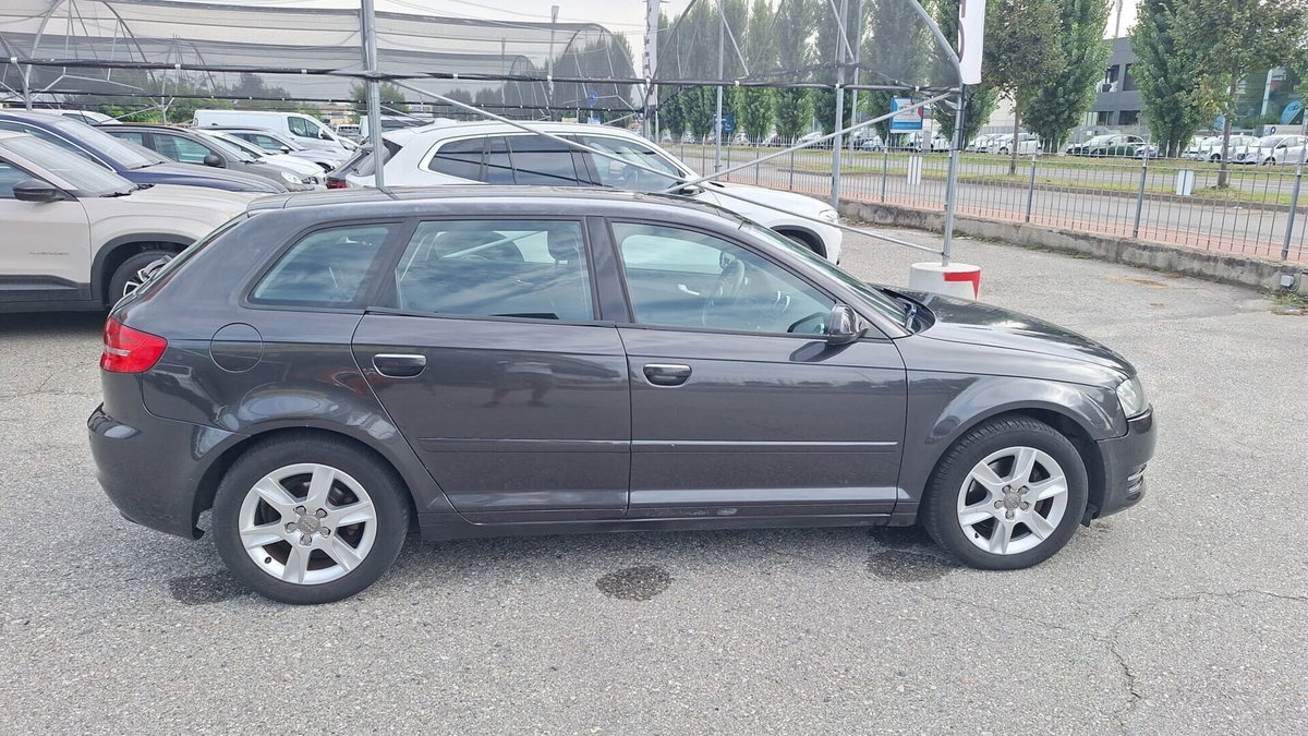 Audi A3 Sportback 2.0 TDI F.AP. Attraction (8)