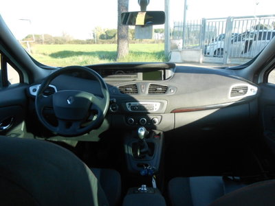 Renault Scenic E-Tech Electric XMod 1.5 dCi 110CV Wave (10)