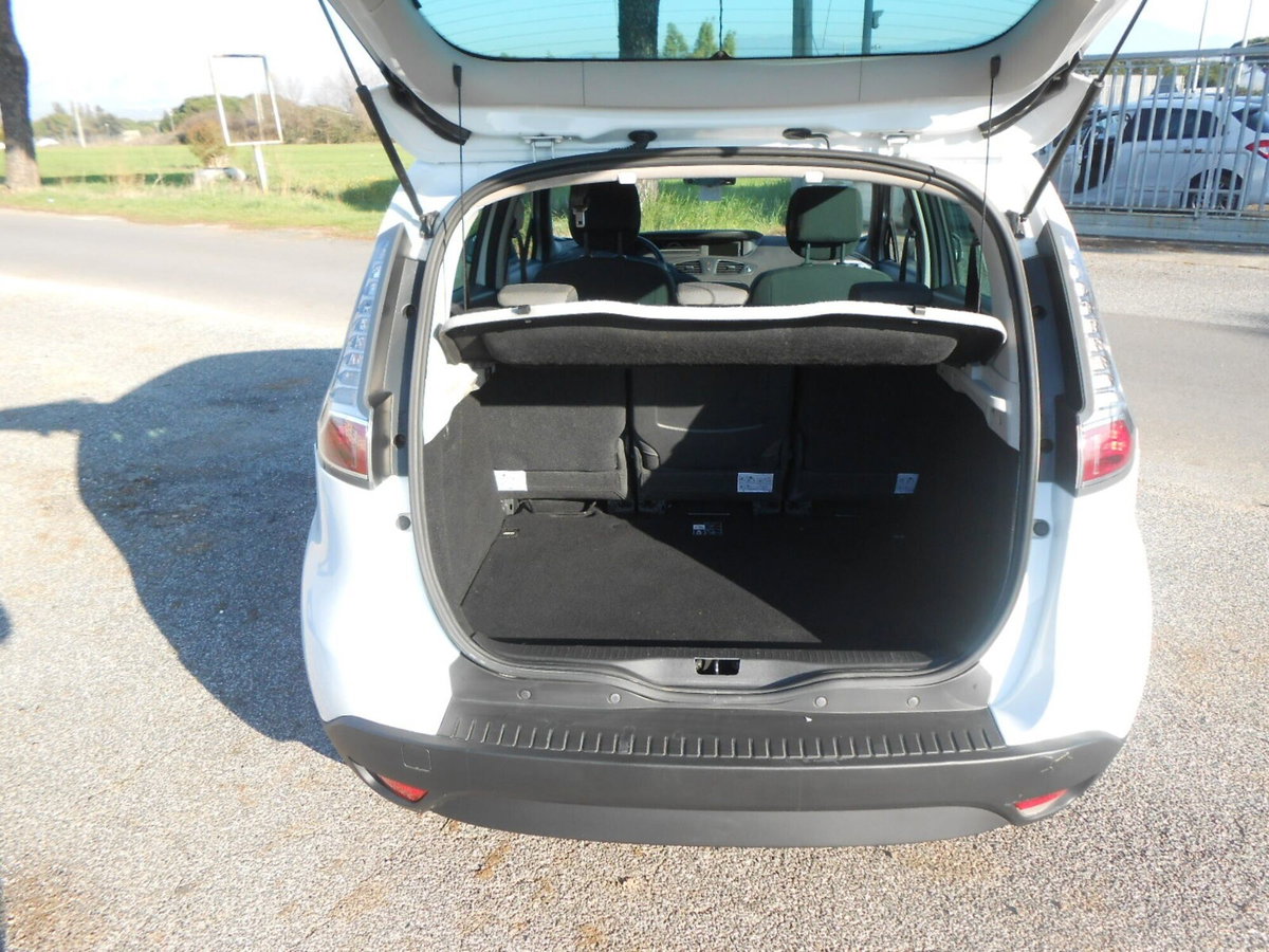 Renault Scenic E-Tech Electric XMod 1.5 dCi 110CV Wave (9)