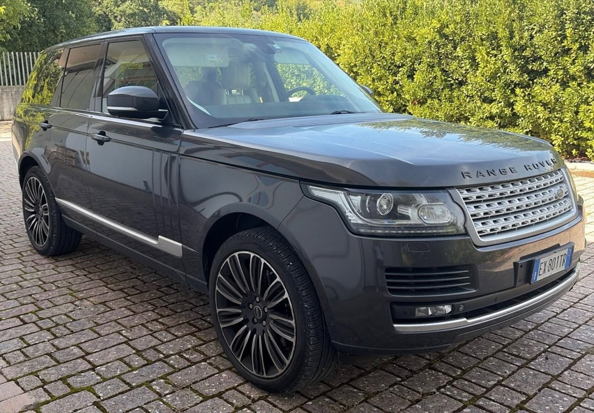 Land Rover Range Rover 4.4 SDV8 Vogue LWB (3)