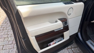 Land Rover Range Rover 4.4 SDV8 Vogue LWB (8)