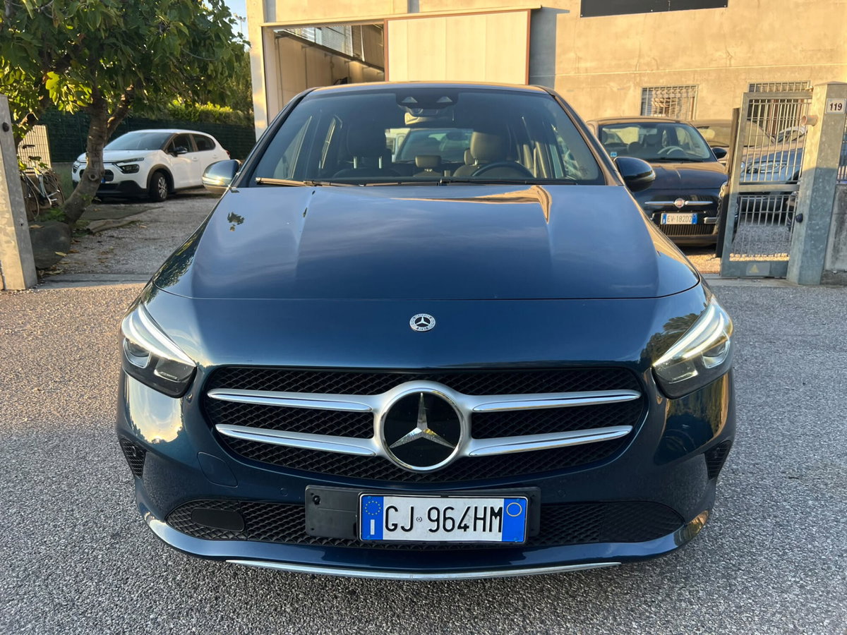 Mercedes-Benz Classe B 180 d Automatic Premium (2)