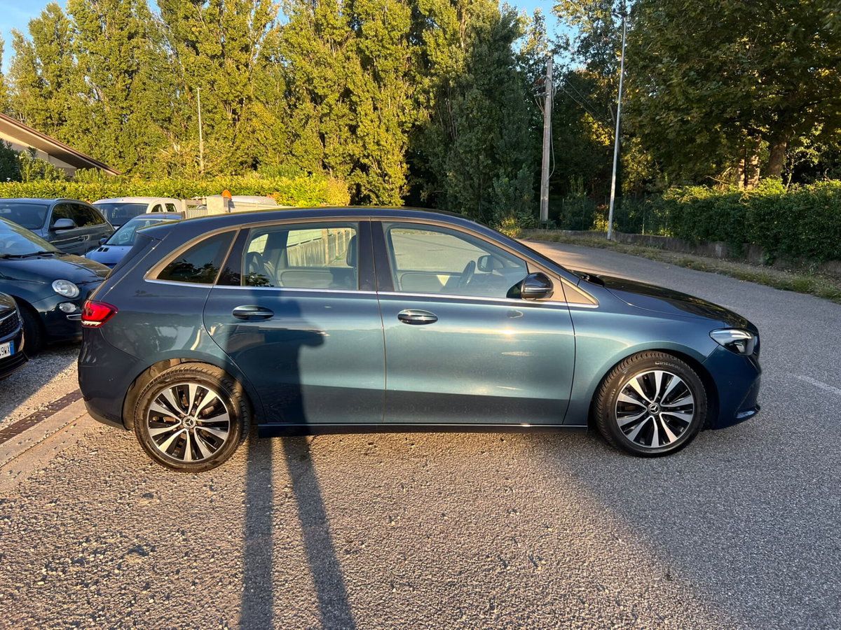 Mercedes-Benz Classe B 180 d Automatic Premium (6)