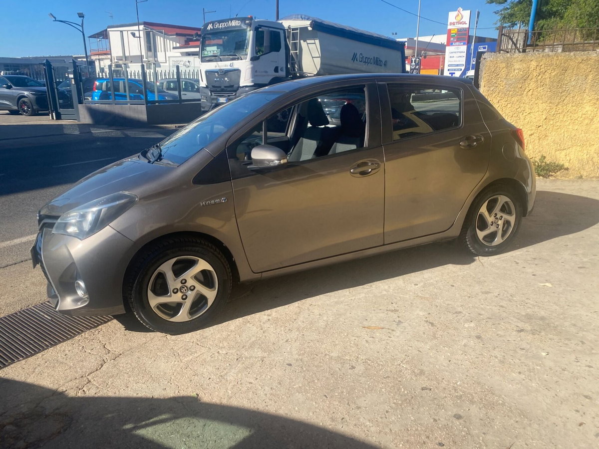 Toyota Yaris 1.5 Hybrid 5 porte Active (6)