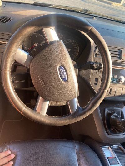 Ford Focus 1.6 TDCi (110CV) Ghia (11)