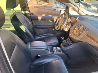 Ford Focus 1.6 TDCi (110CV) Ghia (9)