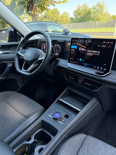 Volkswagen Tiguan 2.0 tdi Edition 150cv dsg (16)