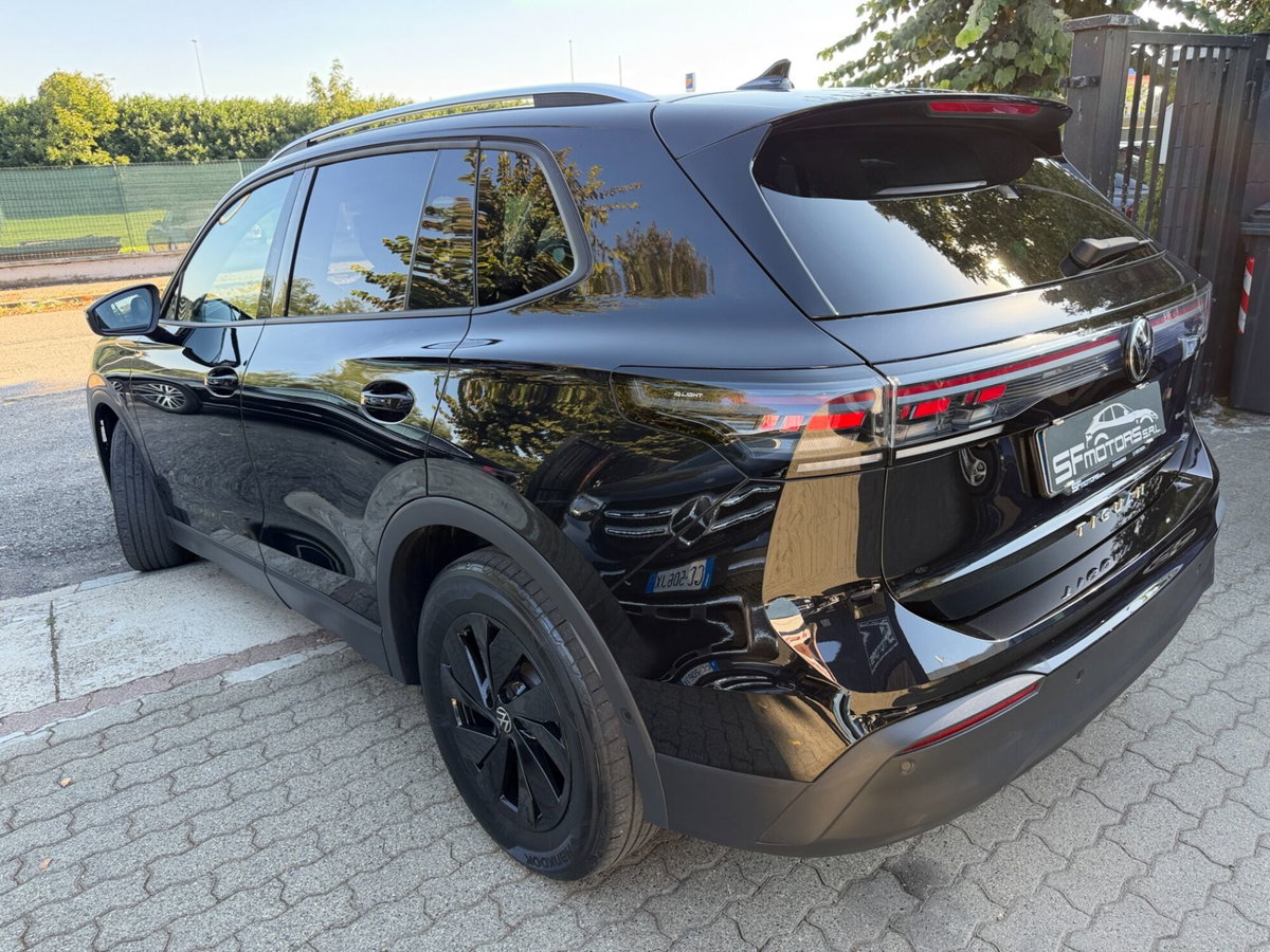 Volkswagen Tiguan 2.0 tdi Edition 150cv dsg (4)