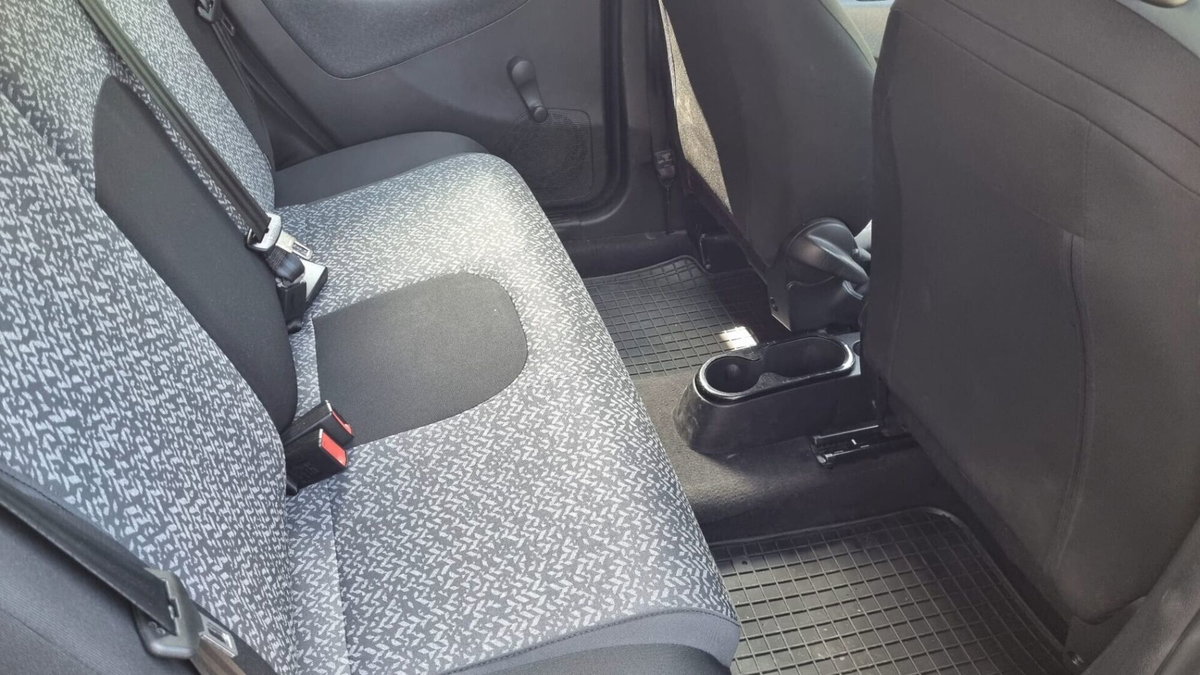 Lancia Ypsilon 1.2 69 CV 5 porte Elefantino (11)