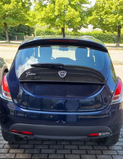 Lancia Ypsilon 1.2 69 CV 5 porte Elefantino (3)