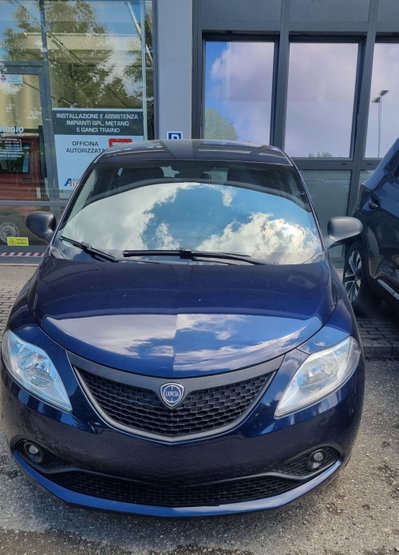 Lancia Ypsilon 1.2 69 CV 5 porte Elefantino (4)