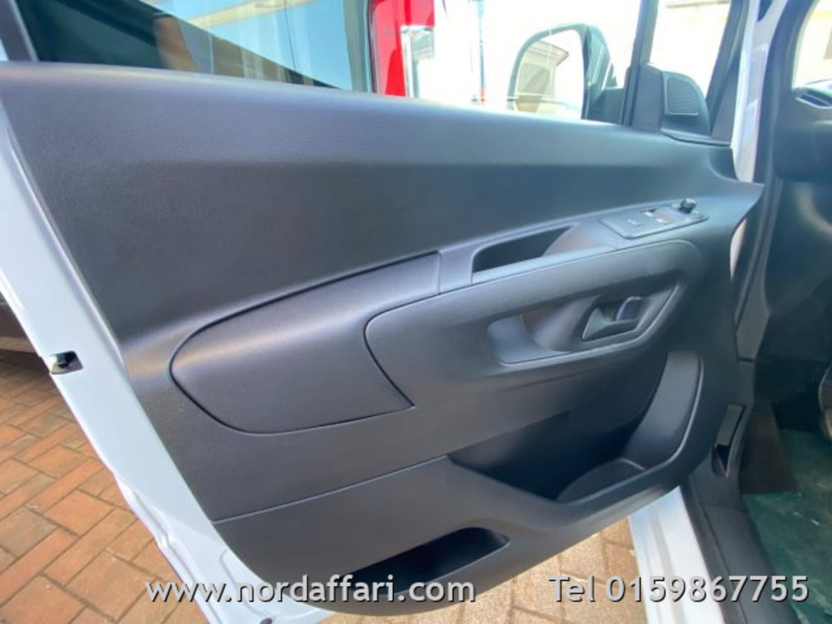 Citroen Berlingo Furgone BlueHDi 100 Van M Club (13)