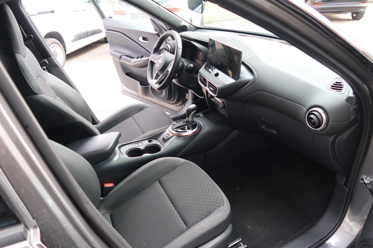 Nissan Juke 1.0 dig-t N-Connecta 114cv dct (9)