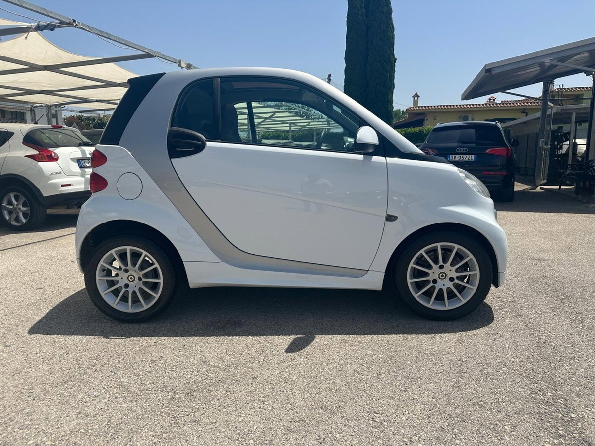 smart Fortwo 1000 62 kW coupé passion (2)