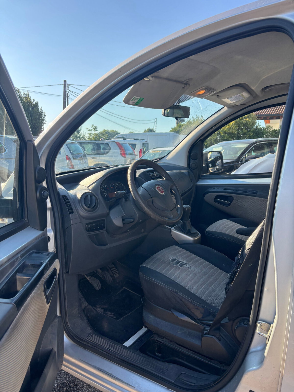 Fiat Qubo 1.3 MJT 75 CV Trekking (9)