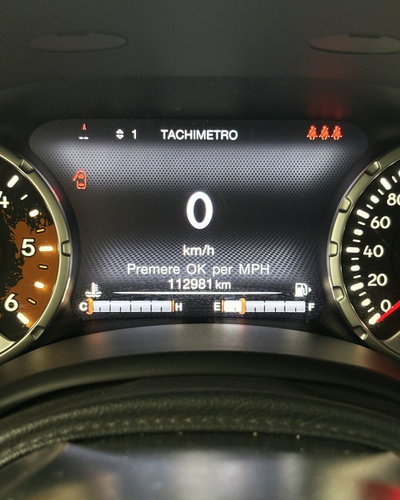 Jeep Renegade 1.6 Mjt 120 CV Longitude (8)