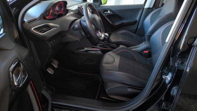 Peugeot 2008 120 S&S GT Line (14)