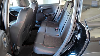 Peugeot 2008 120 S&S GT Line (18)
