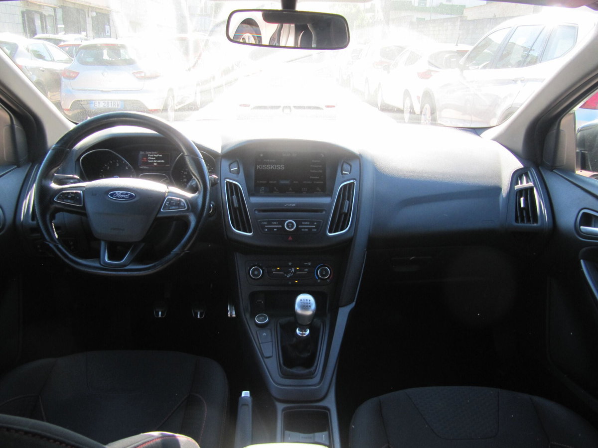 Ford Focus 1.5 TDCi 120 CV Start&Stop ST Line (6)