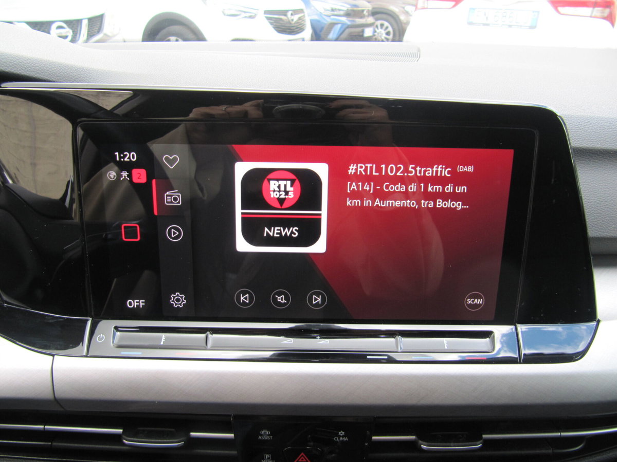Volkswagen Golf 2.0 TDI DSG SCR Style (11)