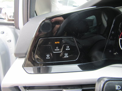 Volkswagen Golf 2.0 TDI DSG SCR Style (13)