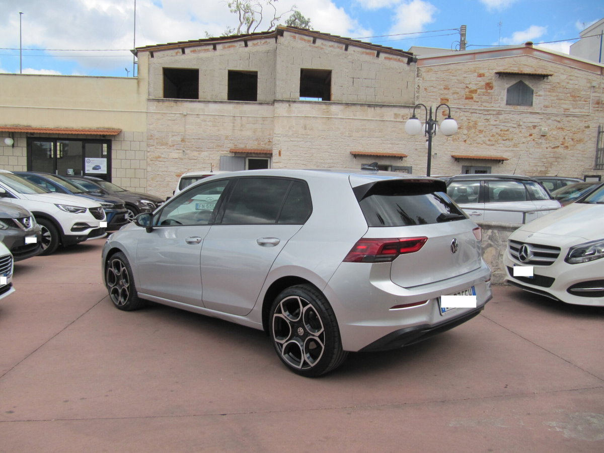 Volkswagen Golf 2.0 TDI DSG SCR Style (6)
