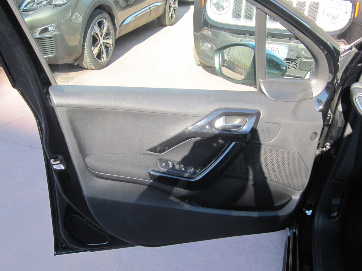 Peugeot 208 BlueHDi 100 Stop&Start 5 porte Allure (12)
