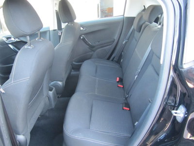 Peugeot 208 BlueHDi 100 Stop&Start 5 porte Allure (16)