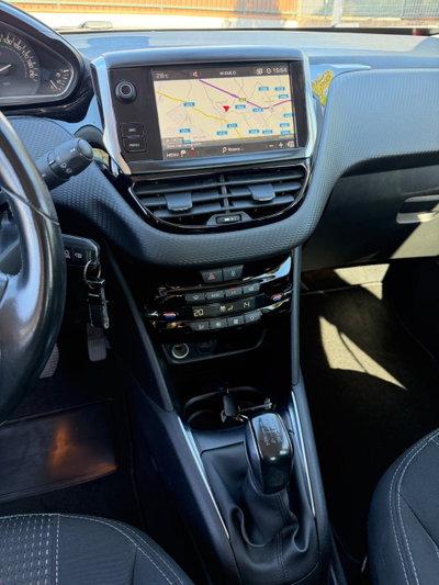 Peugeot 208 82 5 porte Allure (13)