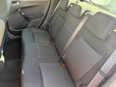 Peugeot 208 82 5 porte Allure (9)