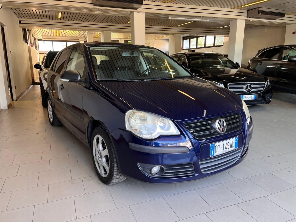 Volkswagen Polo 1.2/70CV 12V 5p. Comfortline (2)