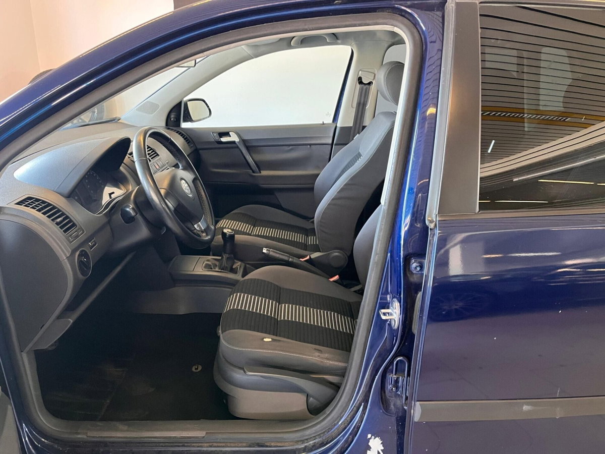 Volkswagen Polo 1.2/70CV 12V 5p. Comfortline (6)