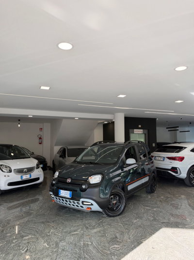 Fiat Panda 1.0 FireFly S&S Hybrid City Cross usata