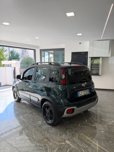 Fiat Panda 1.0 FireFly S&S Hybrid City Cross (4)