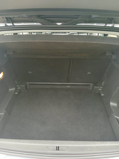 Opel Grandland 1.5 diesel Ecotec aut. Business Elegance (8)
