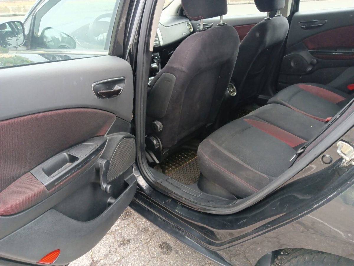 Fiat Bravo 1.9 MJT 120 CV Active (12)