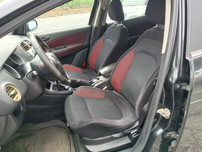Fiat Bravo 1.9 MJT 120 CV Active (8)