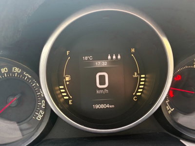 Fiat 500X 1.6 MultiJet 120 CV Opening Edition (16)