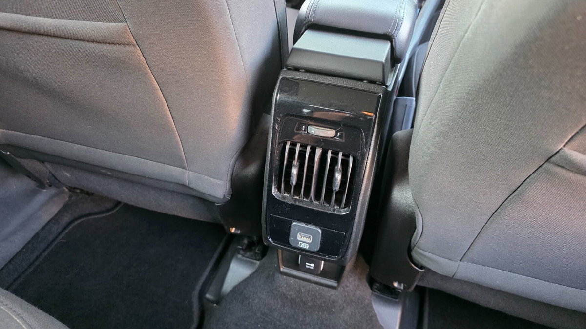 Jeep Compass 1.6 Multijet II 2WD S (12)